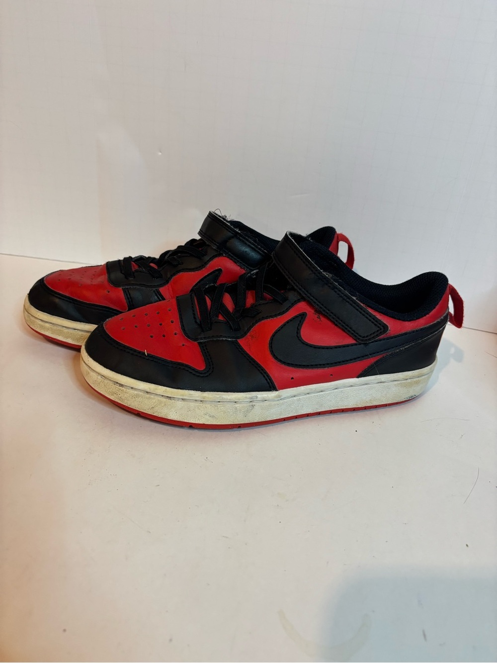 Kids Black & Red Athletic Sneakers with Hook-and-Loop Strap
